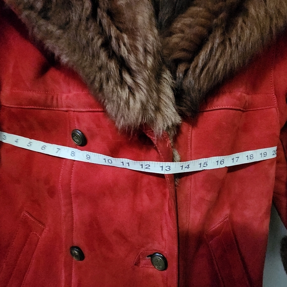 Red Shearling Wool Women's Coat sz: S (bust 37), length 53", Shoulder Length 23" - Picture 11 of 12